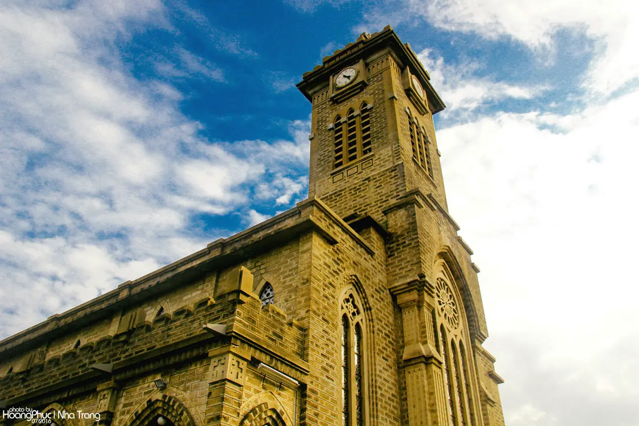 phucphuccom Độc hành Sài Gòn - Phú Yên